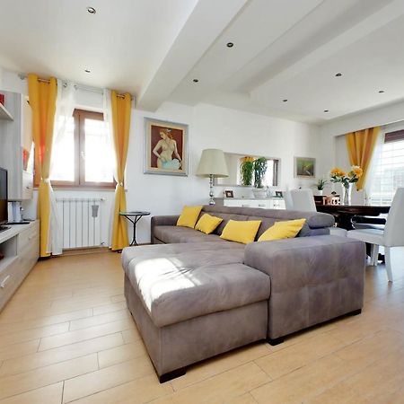 Апартаменты Chic Penthouse On Two Floors Рим Экстерьер фото