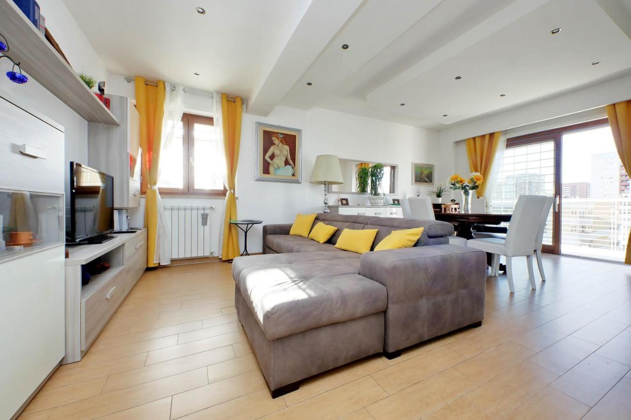 Апартаменты Chic Penthouse On Two Floors Рим Экстерьер фото