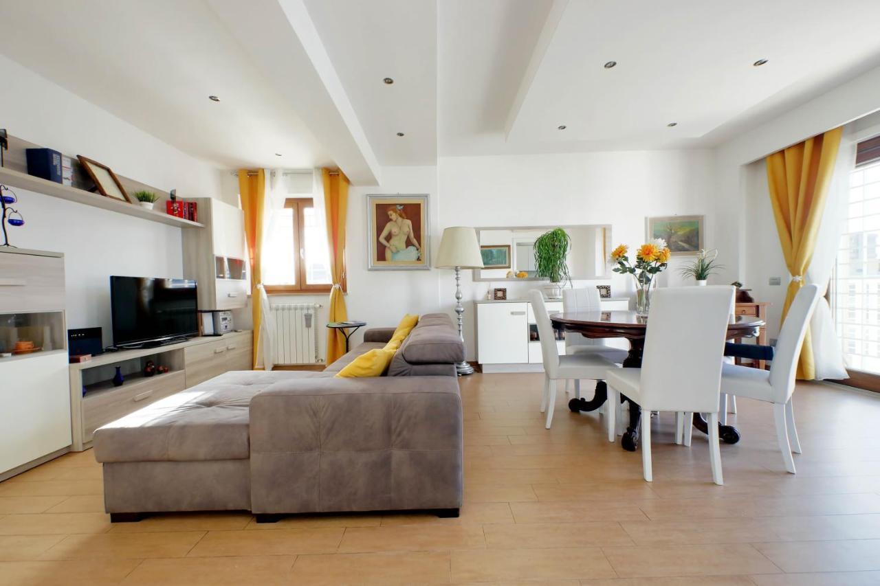 Апартаменты Chic Penthouse On Two Floors Рим Экстерьер фото